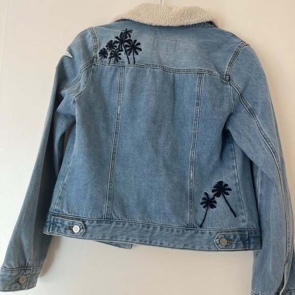 New UGG Denim Patchwork Jean Jacket with Fleece Lined Collar - Picture 2 of 5